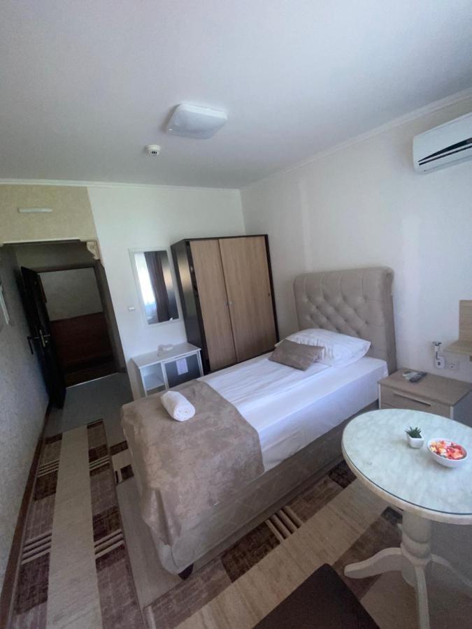 Hotel New Milenium Lukavac Exterior foto